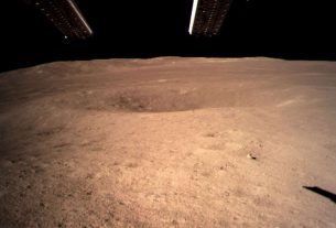 China Chang'e-4 sent the picture of the far part of the moon