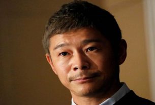 Japanese billionaire is looking for a woman to accompany him to the Moon