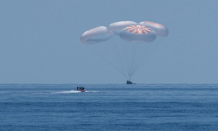 SpaceX Crew Dragon successfully lands in the Gulf of Mexico
