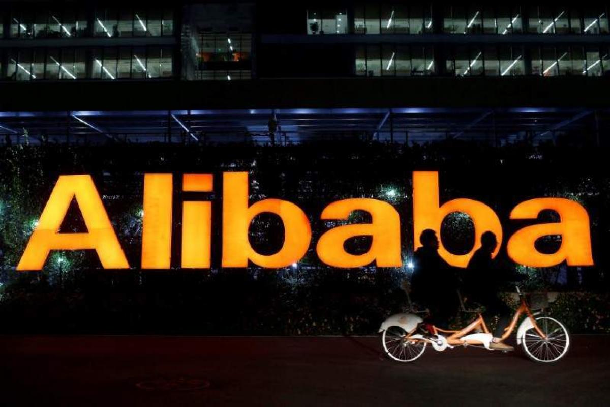 Alibaba falls despite new Singles day record